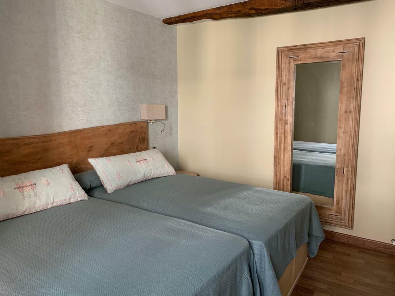 Hostal El Resbalon Cervera De Pisuerga Extérieur photo